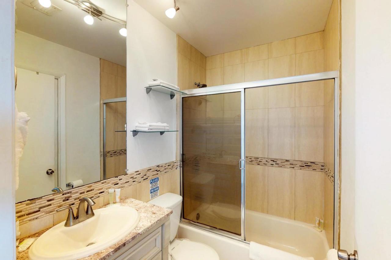 Castle Beach: Rumba Suite ไมอามีบีช ภายนอก รูปภาพ